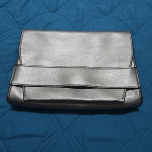 Summer & Rose Silver Clutch/Crossbody